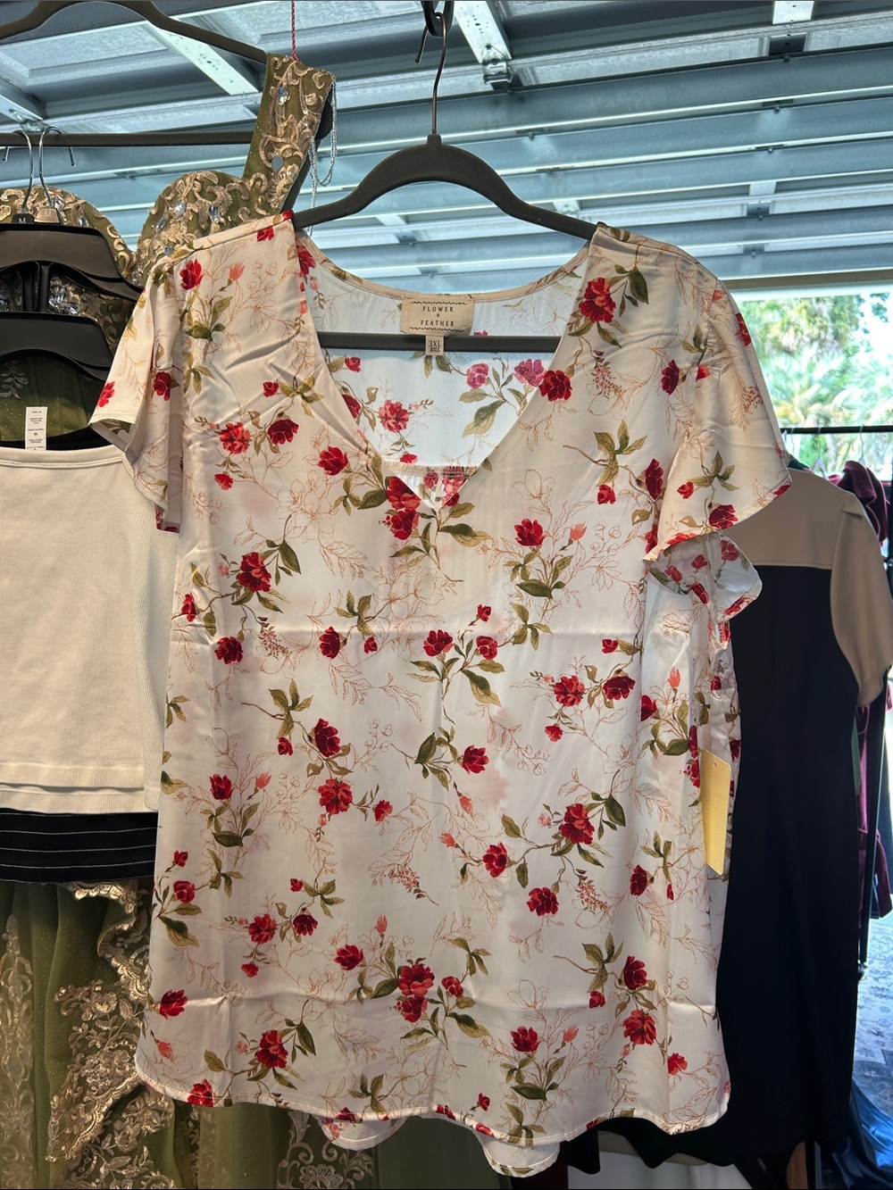 Flower Patch V-Neck Floral Blouse - White with Red Rose Print